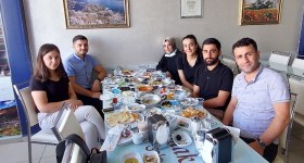 سالن صبحانه داماک