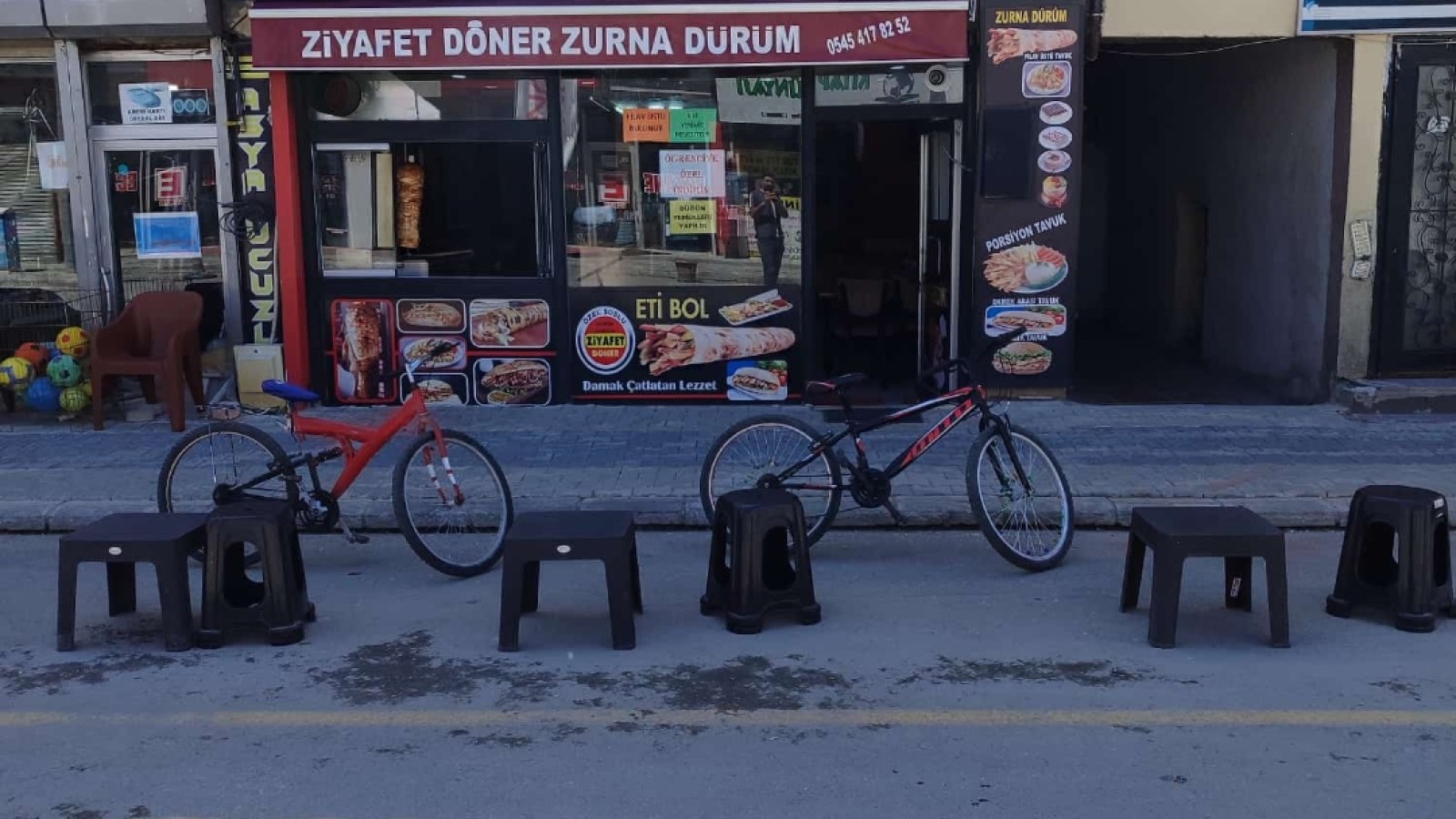 Ziyafet döner