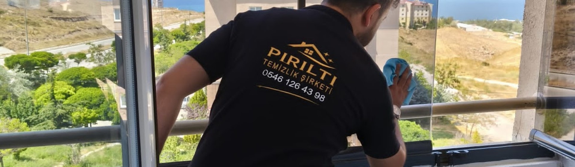 Van Pırıltı Cleaning Company