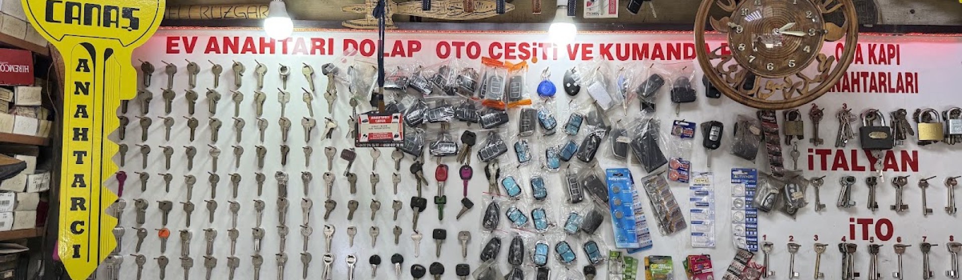 Van Locksmith Cafer